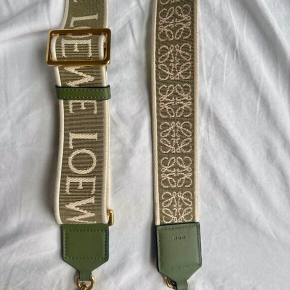 Loewe Anagram Strap in Jacquard and Calfskin | Color: Avocado Green - Picture 9 of 9